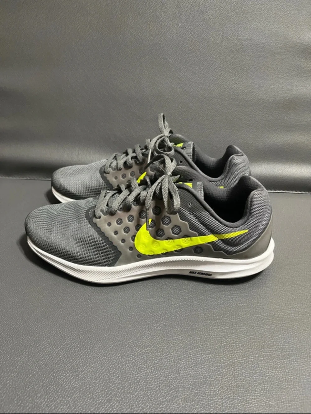 Nike Downshifter men’s 8